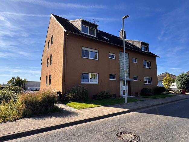 Wohnung zum Kauf 174.000 € 4 Zimmer 94,6 m² 3 Geschosse Schwanenberg Erkelenz 41812