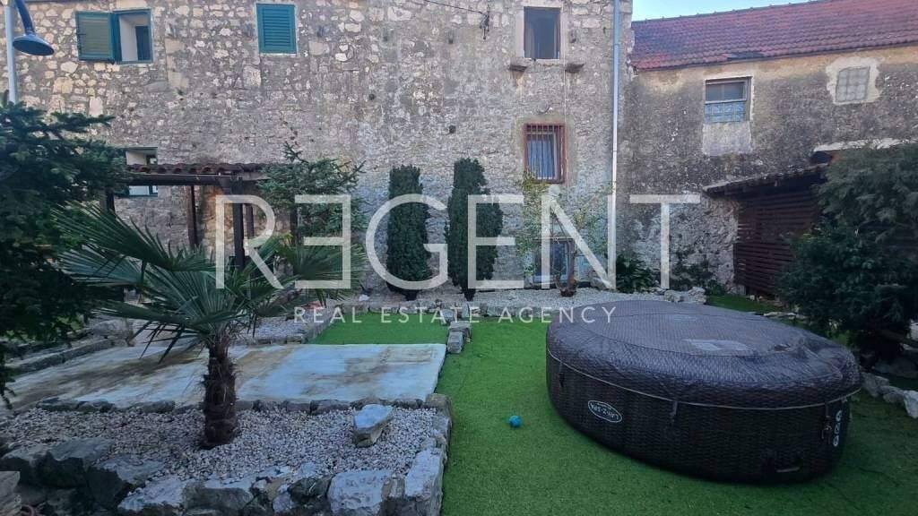 Haus zum Kauf 800.000 € 3 Zimmer 3 m² Sveti Filip i Jakov