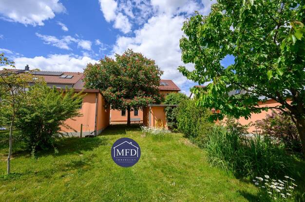 Einfamilienhaus zum Kauf 8 Zimmer 200 m² 989 m² Grundstück Klotzsche Dresden 01109