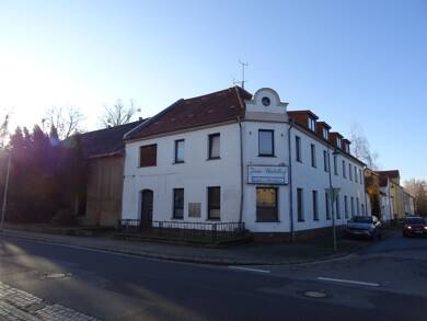 Haus zum Kauf provisionsfrei 15.000 € 2.290 m² Grundstück Wilhelm-Weise-Straße 1 Neupetershain Neupetershain 03103