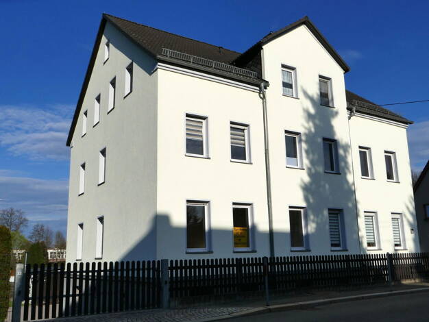 Wohnung zur Miete 300 € 2 Zimmer 57 m² EG Hauptstraße 9 Gersdorf 09355