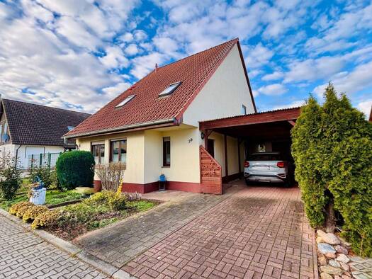 Doppelhaushälfte zum Kauf 340.000 € 5 Zimmer 128 m² 313 m² Grundstück Kochstedt Dessau-Roßlau 06847