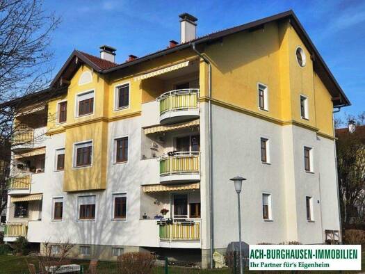 Wohnung zur Miete 890 € 4 Zimmer 100 m² 2. Geschoss frei ab 01.01.2026 ziegelei Ostermiething 5121