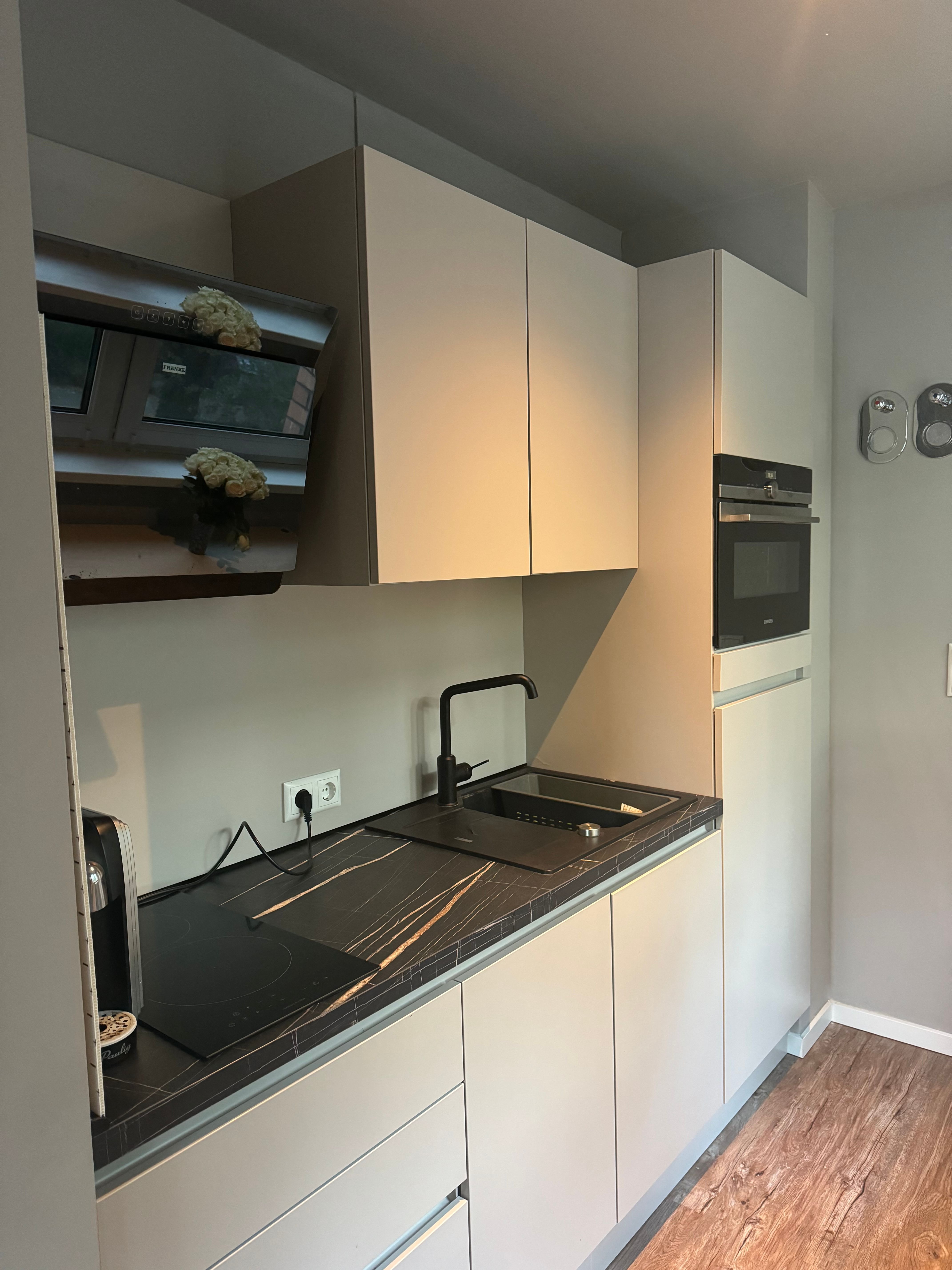 Studio zur Miete 896 € 1 Zimmer 32 m²<br/>Wohnfläche bahrenfelder chaussee 56 Bahrenfeld Hamburg 22761