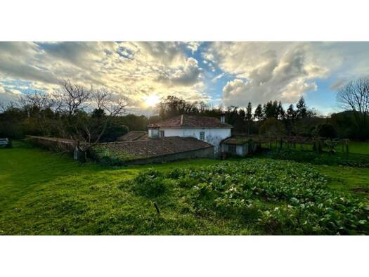 Villa zum Kauf 280.000 € 4 Zimmer 309 m² Amenadas, 11 0 Narón 15552