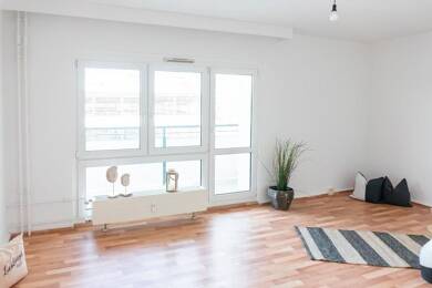 Wohnung zur Miete 567 € 4 Zimmer 96,1 m² 7. Geschoss frei ab 15.06.2025 Rosenhof 3 Zentrum Chemnitz 09111