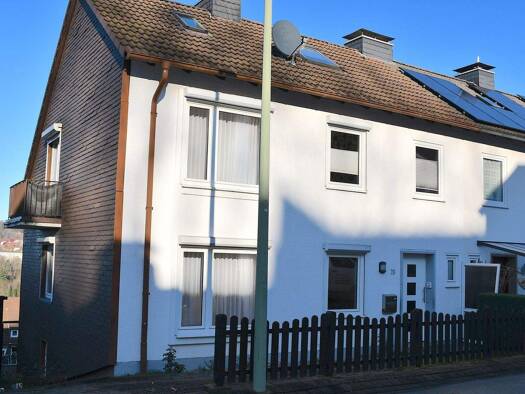 Doppelhaushälfte zum Kauf 285.000 € 6 Zimmer 108 m² 470 m² Grundstück frei ab sofort Milspe Ennepetal 58256