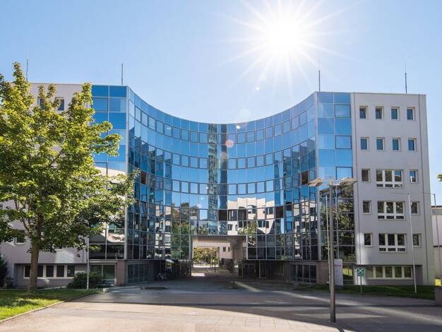 Bürofläche zur Miete provisionsfrei 13 € 2.692,5 m² Bürofläche teilbar ab 588 m² Vaihingen Vaihingen 70565