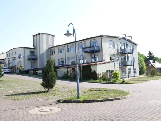 Wohnung zur Miete 310 € 2 Zimmer 39 m² EG Am Bahnhof 15 Stadtroda 07646