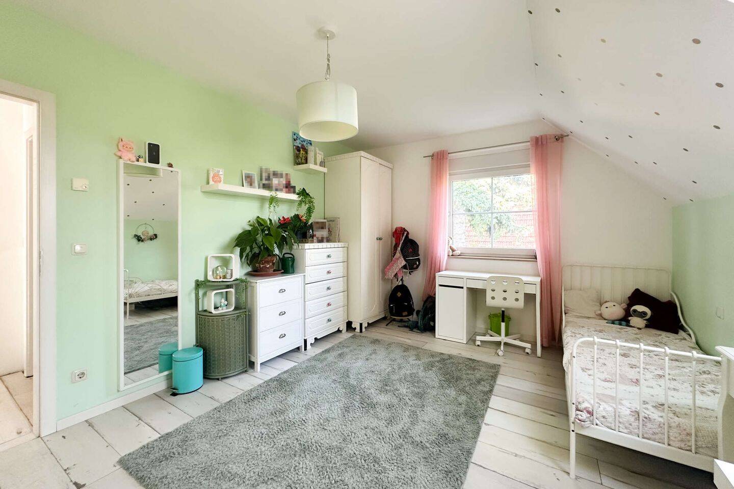 Property thumbnail 9