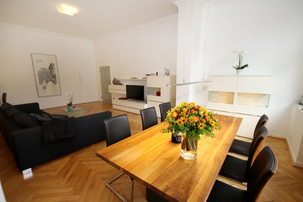 Wohnung zur Miete Wohnen auf Zeit 2.900 € 2 Zimmer 78 m²<br/>Wohnfläche ab sofort<br/>Verfügbarkeit Lindemannstraße Düsseltal Düsseldorf 40237