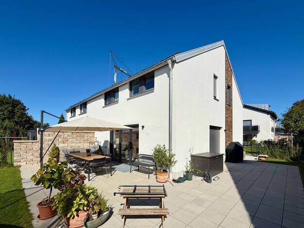 Doppelhaushälfte zur Miete 2.385 € 4 Zimmer 125 m² 125 m² Grundstück frei ab 01.12.2025 Neufarn 85646