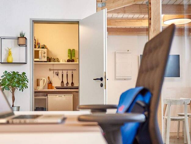 Bürofläche zur Miete provisionsfrei 180 € 4 m² Bürofläche Naumburger Straße Plagwitz Leipzig 04229