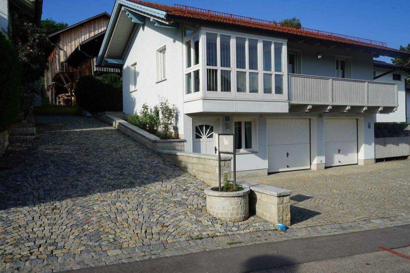 Immobilie in Waldkirchen -     Einliegerwohnung/ D-Garagen / OT Waldkirchen - Bild 0