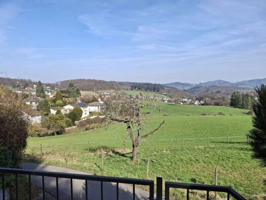 Bungalow zum Kauf 749.000 € 6 Zimmer 160 m² 1.405 m² Grundstück frei ab sofort Oberflockenbach Weinheim 69469