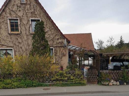 Einfamilienhaus zum Kauf 200.000 € 9 Zimmer 120 m² 1.350 m² Grundstück Unterwirbach Saalfeld 07318