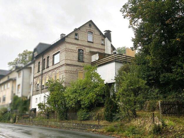 Mehrfamilienhaus zum Kauf 98.000 € 10 Zimmer 241 m² 293 m² Grundstück Hartenrod Bad Endbach / Hartenrod 35080