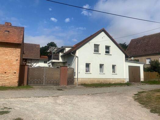 Haus zum Kauf 280.000 € 7 Zimmer 210 m² 6.506 m² Grundstück Porlwitz Gasse 7 Steinbach Bad Bibra 06647