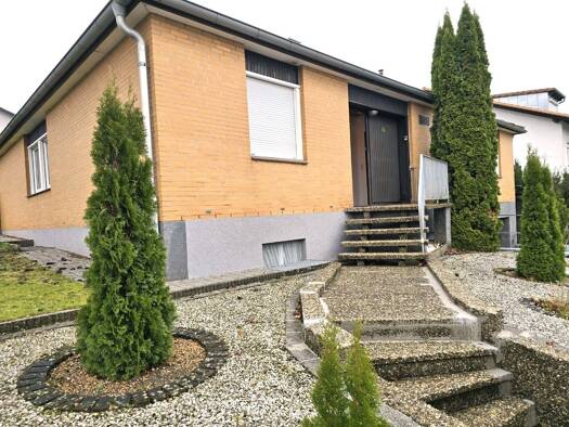 Einfamilienhaus zum Kauf provisionsfrei 285.000 € 6,5 Zimmer 150 m² 434 m² Grundstück Baiertal Wiesloch 69168