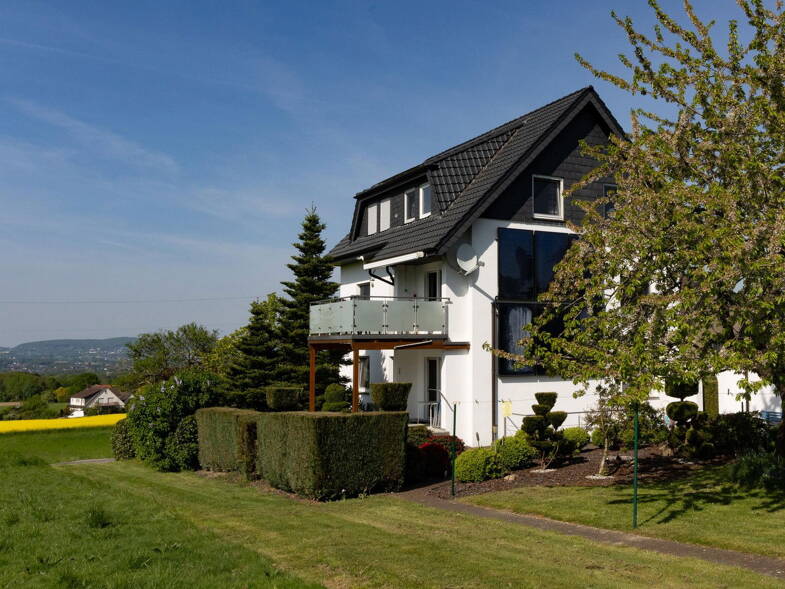 Mehrfamilienhaus zum Kauf provisionsfrei 395.000 € 9 Zimmer 215 m² 1.664 m² Grundstück Gohfeld Löhne 32584