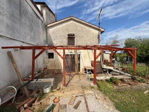 Haus zum Kauf 120.000 € 2 Zimmer 66 m² Valkarin