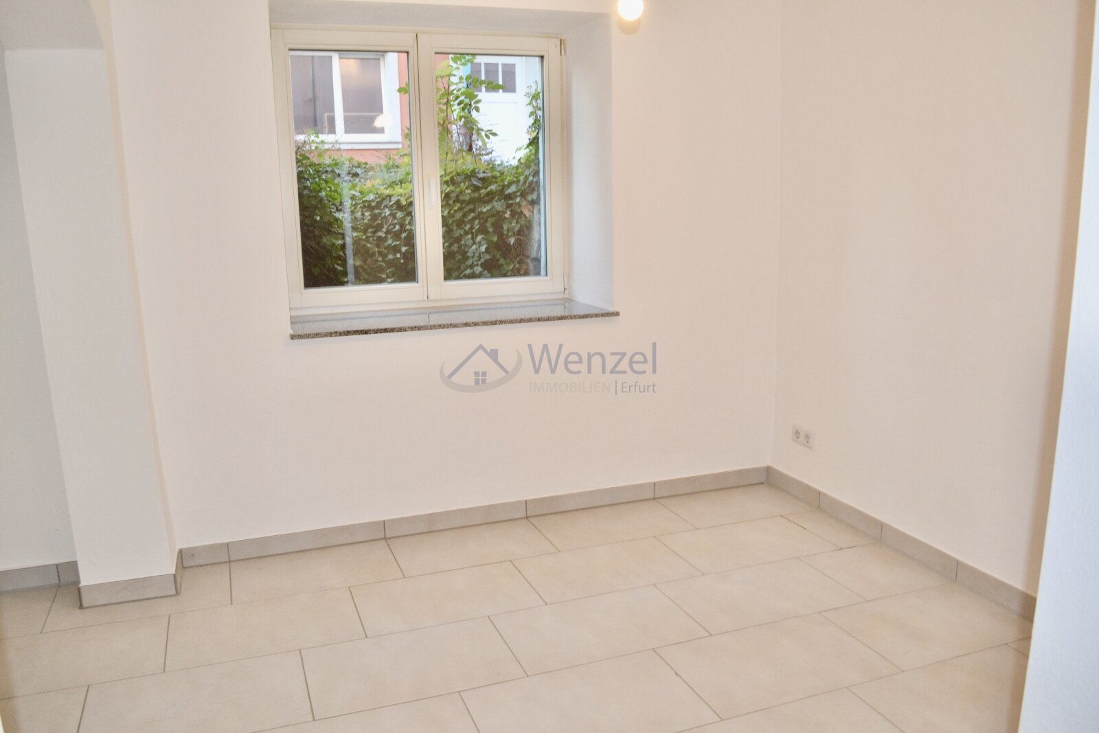 Studio zur Miete 440 € 2 Zimmer 44 m²<br/>Wohnfläche UG<br/>Geschoss 01.02.2025<br/>Verfügbarkeit Jenaer Straße 30 Parkvorstadt Weimar 99425