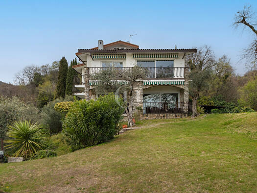 Villa zum Kauf 2.280.000 € 12 Zimmer 350 m² 3.000 m² Grundstück frei ab sofort Gardone Riviera 25083