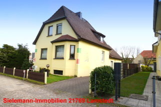 Einfamilienhaus zum Kauf 299.000 € 7 Zimmer 130,5 m²<br/>Wohnfläche 849 m²<br/>Grundstück ab sofort<br/>Verfügbarkeit Stickenbüttel Cuxhaven 27476