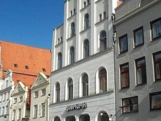 Wohnung zur Miete 835 € 2 Zimmer 62 m² 2. Geschoss frei ab sofort Wahmstraße 79 Innenstadt Lübeck 23552