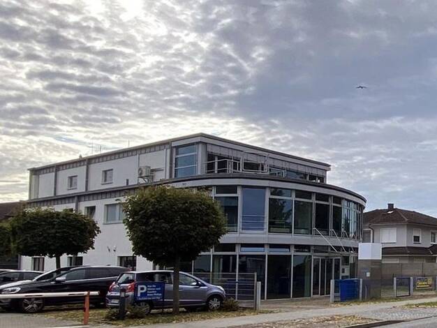Bürogebäude zum Kauf provisionsfrei als Kapitalanlage geeignet 2.000.000 € 728 m² 927 m² Grundstück Karl-Marx-Straße 26 Großziethen Schönefeld 12529