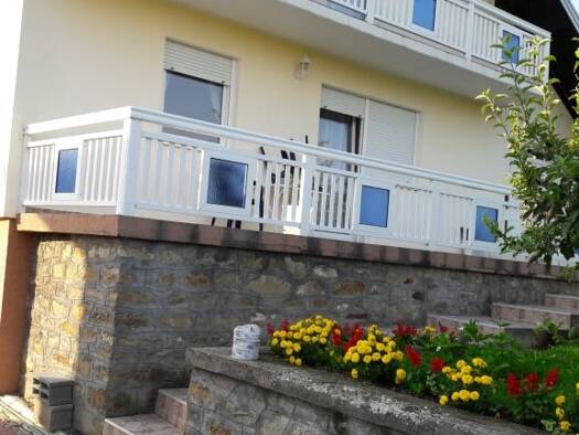 Einfamilienhaus zum Kauf 55.000 € 5 Zimmer 160 m² 720 m² Grundstück Lukavice