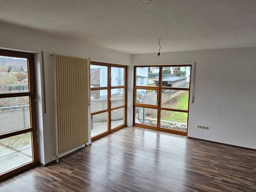 Wohnung zur Miete 1.075 € 3 Zimmer 89 m² frei ab 01.04.2026 Niedernhausen Fischbachtal 64405