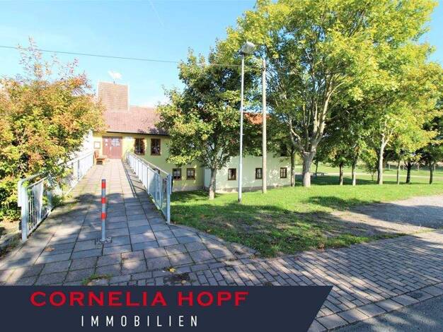 Mehrfamilienhaus zum Kauf 250.000 € 456,1 m² 1.653 m² Grundstück Herbsleben 99955