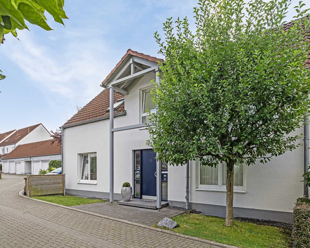 Einfamilienhaus zum Kauf provisionsfrei 728.400 € 5 Zimmer 134 m²<br/>Wohnfläche 257 m²<br/>Grundstück Zentrum Ratingen 40878