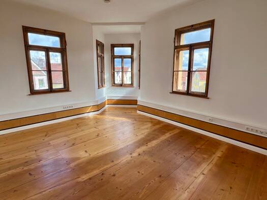 Wohnung zur Miete 965 € 3 Zimmer 98,2 m² Hemau 93155