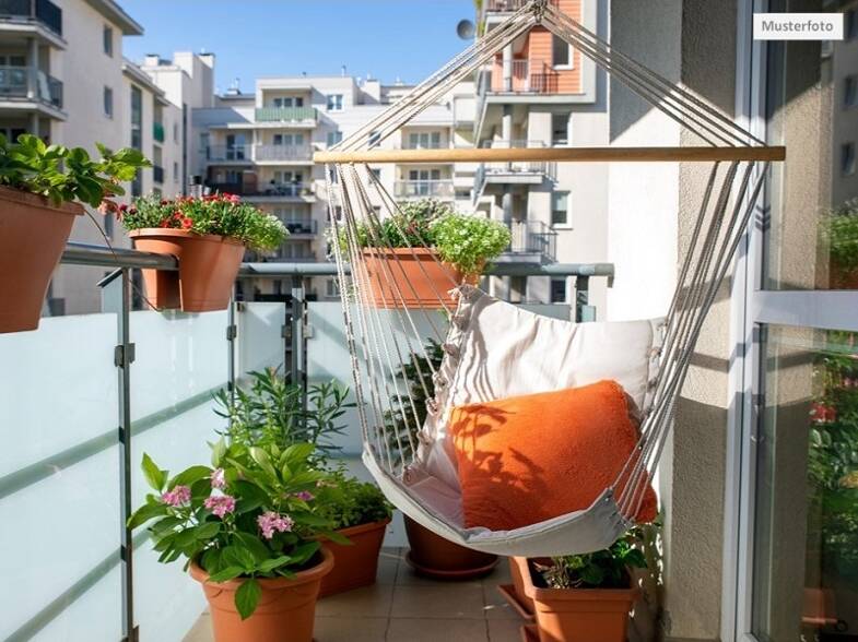 Wohnung zur Zwangsversteigerung provisionsfrei 226.000 € 4 Zimmer 91 m² Gleißhammer Nürnberg 90461