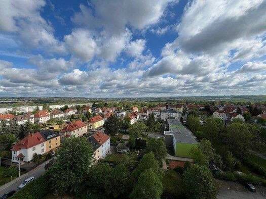 Wohnung zur Miete 399 € 3 Zimmer 75 m² 10. Geschoss frei ab sofort Neuplanitzer Straße 27 Neuplanitz Zwickau 08062