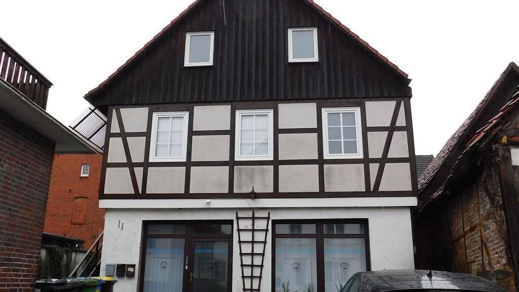 Wohnung zur Miete 260 € 2 Zimmer 47 m² 2. Geschoss Schäferstr. 11 Nieheim 33039