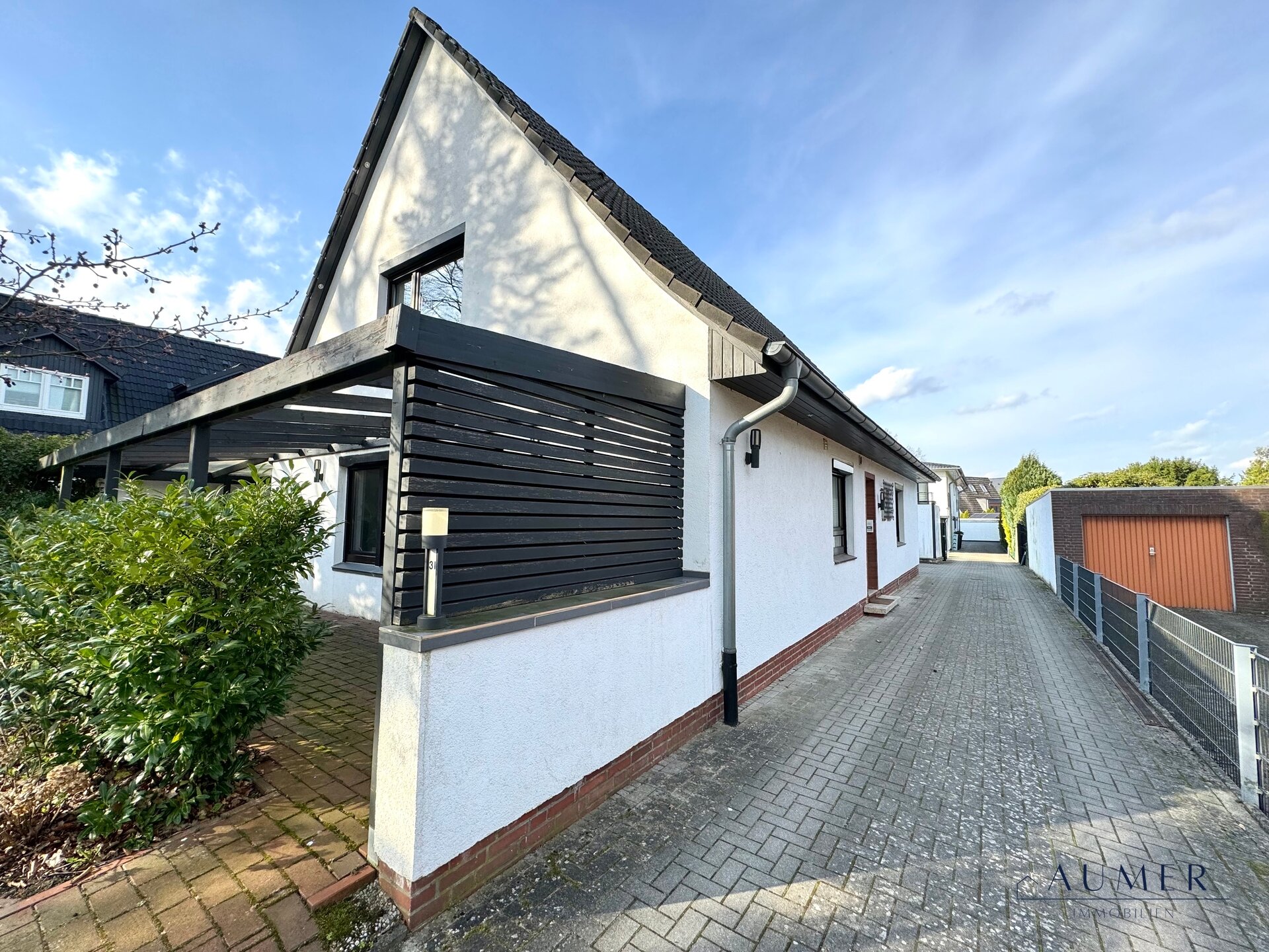 Mehrfamilienhaus zum Kauf 549.000 € 7 Zimmer 198,9 m²<br/>Wohnfläche 601 m²<br/>Grundstück Harksheide Norderstedt 22844