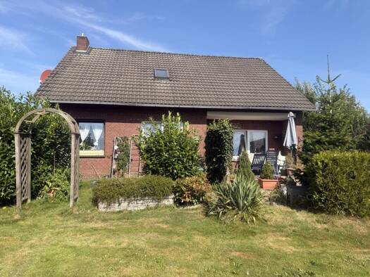 Einfamilienhaus zur Miete 800 € 4 Zimmer 130 m² 1.200 m² Grundstück Spetzerfehn Großefehn 26629