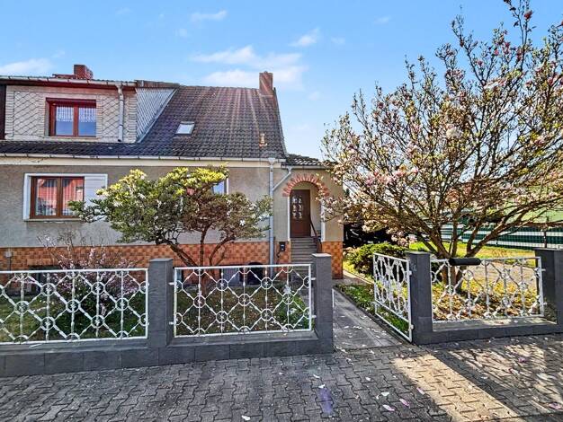 Doppelhaushälfte zum Kauf 95.000 € 5 Zimmer 115 m² 540 m² Grundstück Ilfeld Harztor 99768