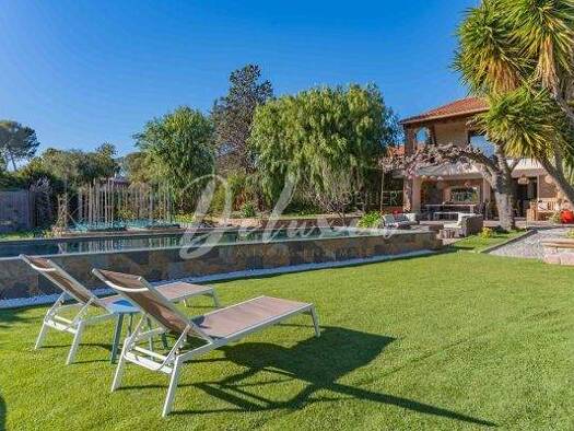 Einfamilienhaus zum Kauf 1.579.000 € 7 Zimmer 210 m² 2.070 m² Grundstück Le Dramont-Agay-Anthéor-Le Trayas Saint-Raphaël 83700