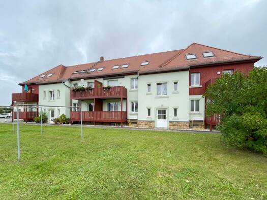 Wohnung zur Miete 819 € 2,3 Zimmer 91 m² 1. Geschoss frei ab 16.12.2025 Friedrich-List-Straße 8 Radebeul 01445