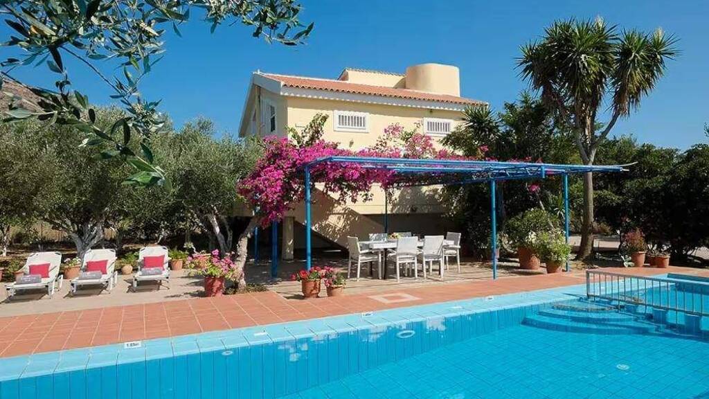 Haus zum Kauf 580.000 € 4 Zimmer 238 m² 2.662 m² Grundstück Kreta Kalyves 730 03