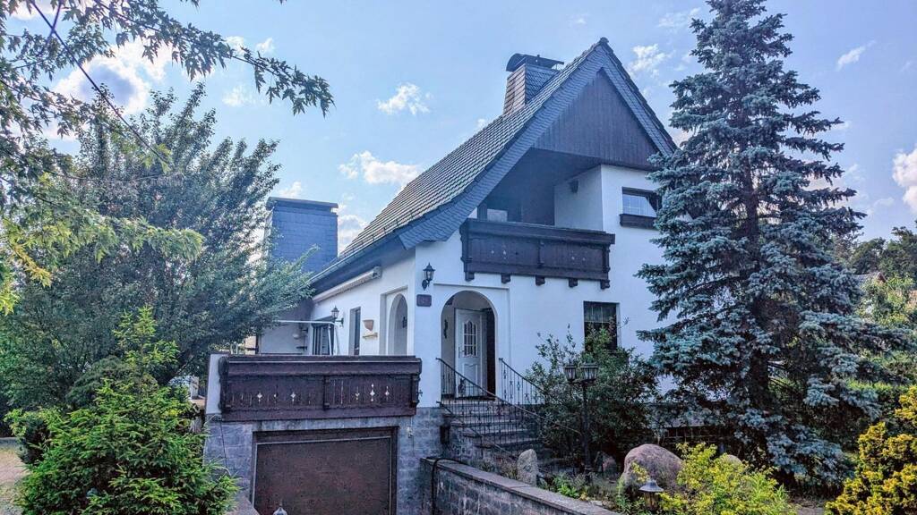 Einfamilienhaus zum Kauf 5 Zimmer 168 m² 1.035 m² Grundstück frei ab sofort Kiekebusch Cottbus 03051