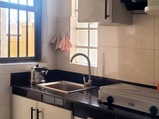 Studio zur Miete 550 € 1 Zimmer 12 m² 1. Geschoss frei ab sofort Ostheim Köln 51107