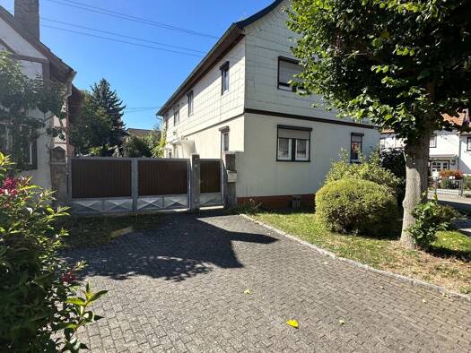 Einfamilienhaus zum Kauf 120.000 € 7 Zimmer 180 m² 800 m² Grundstück frei ab sofort Enge Gasse 30 Fröttstädt Hörsel 99880