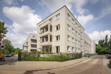 Wohnung zur Miete 833 € 2 Zimmer 40,3 m² 3. Geschoss frei ab 15.12.2024 Hartriegelstraße 130 Niederschöneweide Berlin 12439