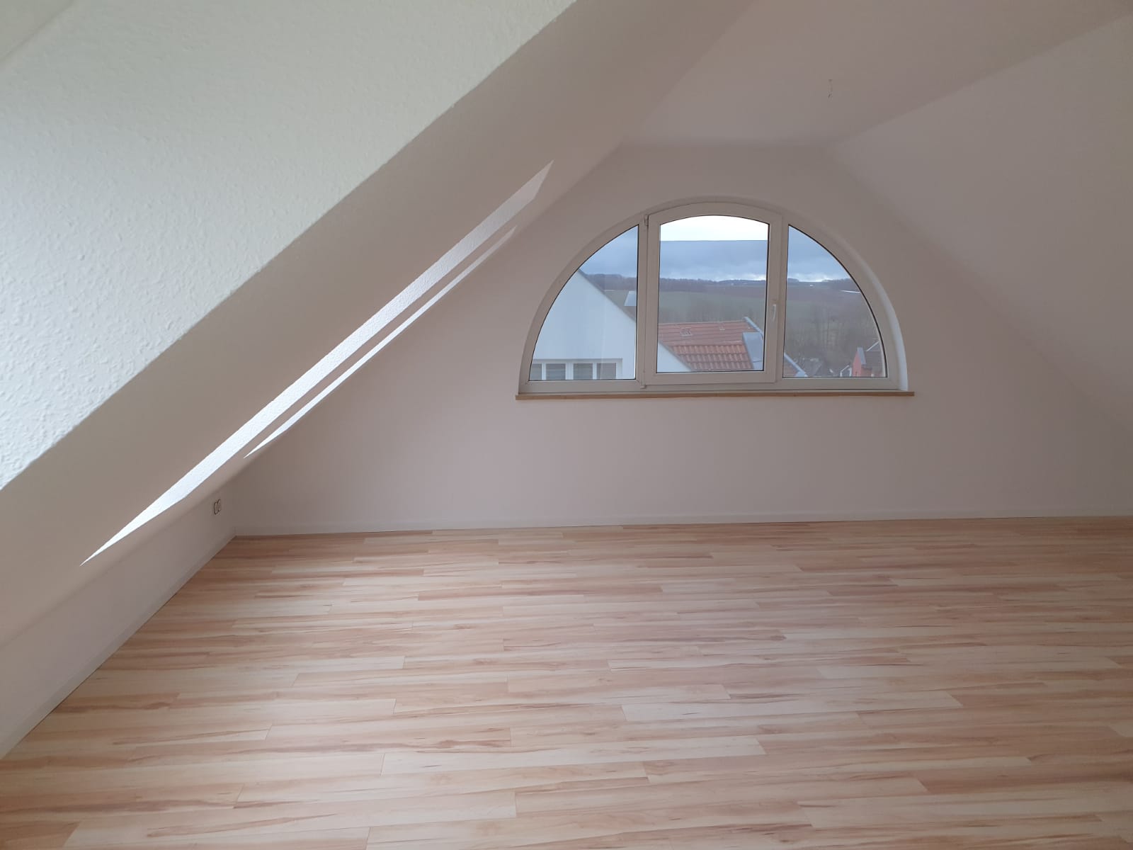 Wohnung zur Miete 430 € 3 Zimmer 81 m²<br/>Wohnfläche 2.<br/>Geschoss ab sofort<br/>Verfügbarkeit Dittersbach Frankenberg 09669