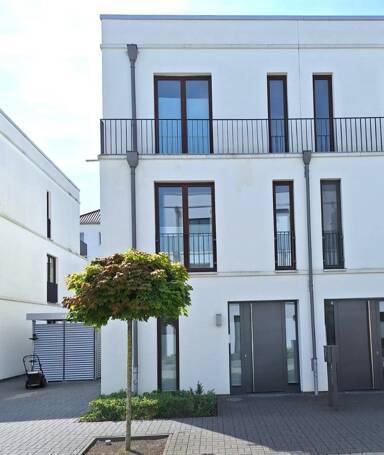 Stadthaus zum Kauf 450.000 € 4 Zimmer 138 m² 200 m² Grundstück Innenstadt Wolfsburg 38440